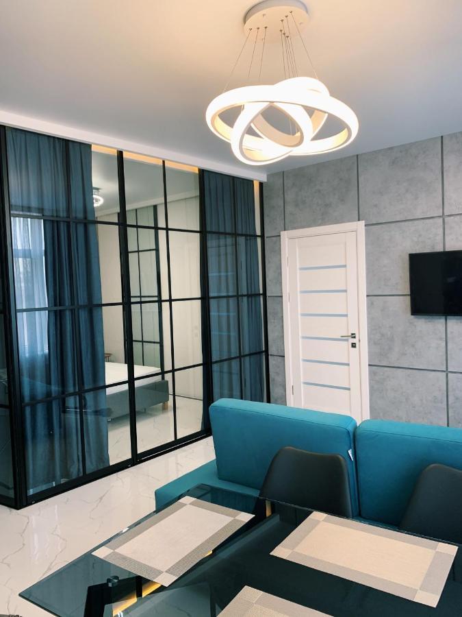Sunny apartment 5 Odessa Extérieur photo
